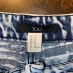 Forever 21 XXI1High Rise Acid Wash Shorts with Rolled Hem - size 25 Photo 2