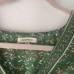 Max Studio  Size Medium Kelly‎ Green Bohemian Peasant Floral Ruffle Tie Top Photo 4