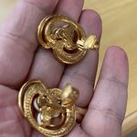 Unique Vintage Vintage Gold Tone Enamel Pearl Swirl Statement Clip On Earrings Photo 1