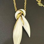 Trifari Vintage Crown Gold Tone White Enameled Knit Bow Pendant 15” Necklace 11g Photo 1