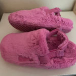 Nike Mule Pink Fuzzy Faux Fur Comfort Slippers FZ3119-600 Women's Size 9 Photo 0