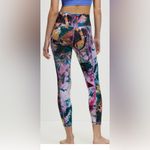 Sweaty Betty  Super Sculpt 7/8 Yoga Leggings Size Medium  Water Color Photo 2