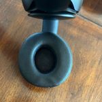 Beats by Dre . Solo Pro Wireless Headphones Photo 4