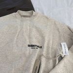 Fear of god  FOG essentials crewneck Photo 2