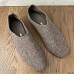 Tkees NWT  Kira Wool Round Toe Flat in Heather Grey Brown Size 9B Photo 0