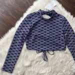 ZARA Geometric Print Open-Back Long Sleeve Crop Top Photo 4