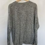 Athleta Womens Gray Heathered Long Sleeve Knit Top Size M Rayon & Spandex Blend Photo 6