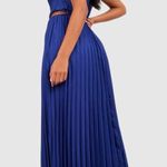 Boohoo TALL ONE SHOULDER PLEATED MAXI DRESS Photo 1