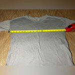 Nike Dri Fit Women's Grey Short Sleeve Tshirt, Drop Tail,Size S,Great Condition Photo 2
