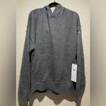Alo Yoga  NWT New Class Cashmere Hoodie Platinum Grey Size S Kangaroo pocket Photo 5