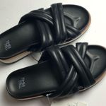 Time And Tru  Women's Cross Strap Black Sandals Sz 6 Photo 3