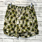 Briggs New York ‎ Green Leaf Print Women's Cargo Shorts Photo 0