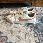 Nike White and Peach Sneakers Photo 2