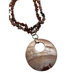 Mother of Pearl and coral double layer statement necklace Pink Photo 2
