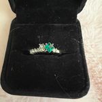 Gorgeous Faux Emerald and CZ Silver Statement Ring Size 7 Photo 1