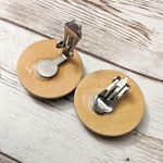 Vintage Clip On Earrings Light Wood Tone *DAMAGED* One Clip Won't Open Tan Photo 2
