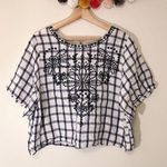 Moon River  Gingham Embroidered Top size Large Photo 1