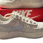 Nike NEW AIR FORCE 1 '07 SE JACQUARD GOLD FLORAL EMBROIDERY WOMANS SIZE 5 Photo 1