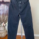 Levi's  Distressed High Rise Straight leg Jean busted knee distressed size 27‎ Photo 0