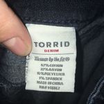 Torrid dark wash size 20R cropped triple button jeggings Photo 3