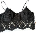 Listicle Elegant Black Lace Bralette with removable pads Photo 0