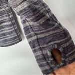 Lululemon  In Stride jacket in a black and grey striped/heathered pattern size 6 Photo 4