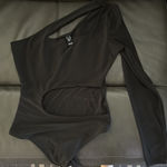 Windsor  Top Black asymmetrical  Photo 0