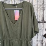 Bloomchic NWT  army green button front belted midi dress Photo 4