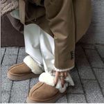 UGG Disquette Platform Slipper Photo 1