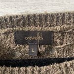 On Twelfth  size medium green sweater with cute sleeves Photo 2