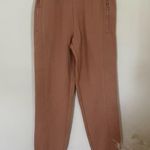 Fabletics  joggers Photo 1