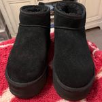 UGG Ugh Classic Ultra mini Boots Size 10 Photo 1