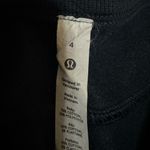 Lululemon  scuba jogger size 4 Photo 2