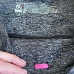 Victoria's Secret Vsx | Gray knockout leggings. Excellent condition. Offers welcome!🦋 Photo 7