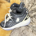 Moolah Kicks Women's Neovolt Pro v2 Medium Width Basketball Shoes, Size 7.5 Gray Photo 3