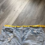 Old Navy Distressed Boyfriend Shorts 12 Stretch Distressed Festival Vacation Light Wash Photo 7