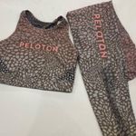 Peloton WITH  set size medium Photo 7