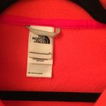 The North Face  Sz M Vibrant coral fleece Photo 3