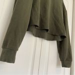 ZARA  women’s dark green cropped crew neck sweatshirt size medium Photo 1