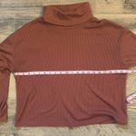 Dark pink/rose waffle knit sweater Size M Photo 4