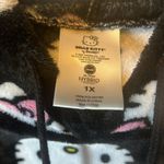 Hello Kitty  Black and Pink Puffer Jacket A0382 Photo 1