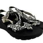 Chacos Chaco Z2 Classic Sports Sandal Antimicrobial Arrow Strap Toe Loop Black White 8 Photo 1