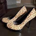 Baker’s Victoria Calf Hair Leopard Print Platform Pumps Size 8 Photo 2