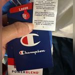 Champion  ENDLESS COMFORT + ULTIMATE DURABILITY POWERBLEND® loose hoodie Photo 3