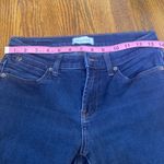 Lila Ryan  jeans Photo 3