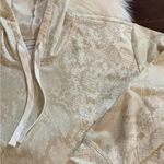 Zoe + Phoebe Ivory Snake Print 2pc Hoodie + Shorts Lounge Set Size Large Photo 4