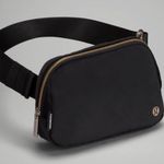 Lululemon  Velour Belt Bag 1L Black/Gold NEW Rare Authentic Photo 0