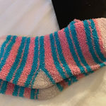 Handmade  Striped Women’s Polyester Blend Fuzzy Socks Photo 1