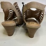 Coconuts by Matisse  Tan Caged Faux Leather Heeled Bootie Sandals Shoes Womens 7 Photo 2