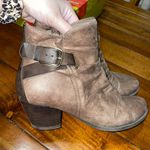 Baretraps Rikita Taupe Zip Up Boots Women’s 8 Photo 1